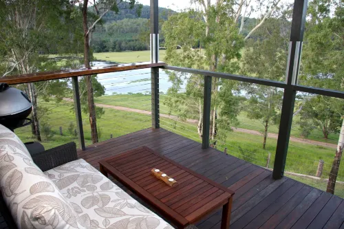 Yabbaloumba Retreat - balcony
