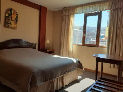 Qelqatani Hotel Hotel dekat Sillustani
