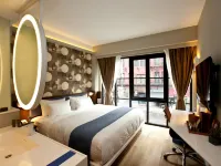 Nobleden Hotel Hotels near Astor Place