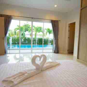 Luxury House in Hua Hin Rooms