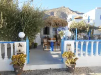Studios Apartments Kapetanios