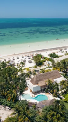 Ser Casasandra Boutique Hotel Hotels near Balam Art On Feathers