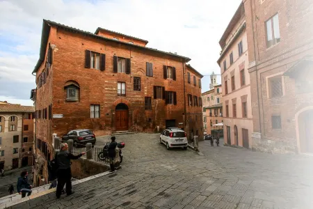 Palazzo del Magnifico B&B Отели рядом с достопримечательностью «Городской Музей»