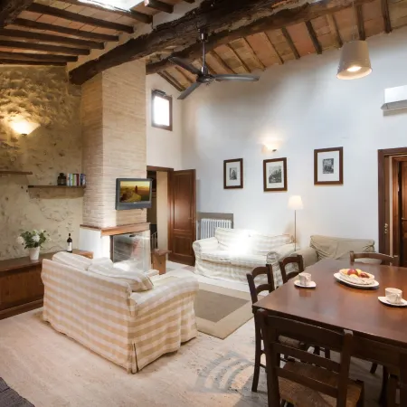 Tenuta Decimo - Il Borgo di Mariano