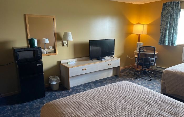 Lakeside Motor Inn