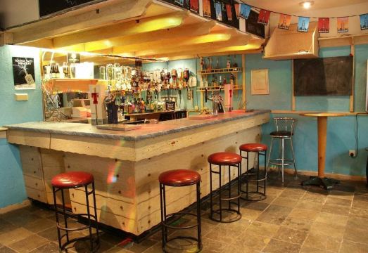 3. 더 화이트 스완..