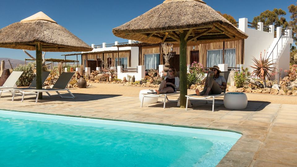 Inverdoorn Game Reserve Lodge