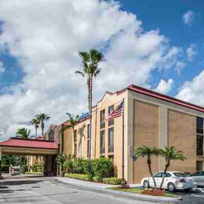 Comfort Inn & Suites Lantana - West Palm Beach South Hotel Exterior