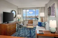 Residence Inn by Marriott Boston Harbor on Tudor Wharf Các khách sạn ở Boston