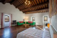 Il Castello di Campello فنادق في تريفي