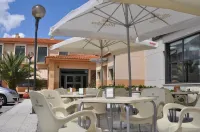 Hotel Alonso de Monroy Hotels in Aranuelo