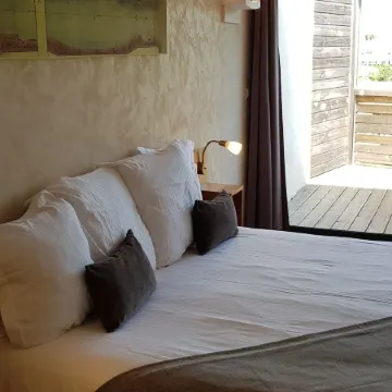 Ile du Gua Suites