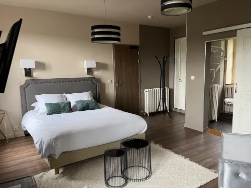 Hôtel la Vinaigrerie Logis Hotel a Gudmont