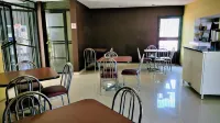 拉古納旅館飯店
