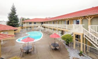 GuestPlace Inn & Suites