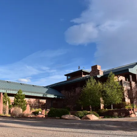 Cougar Ridge Resort
