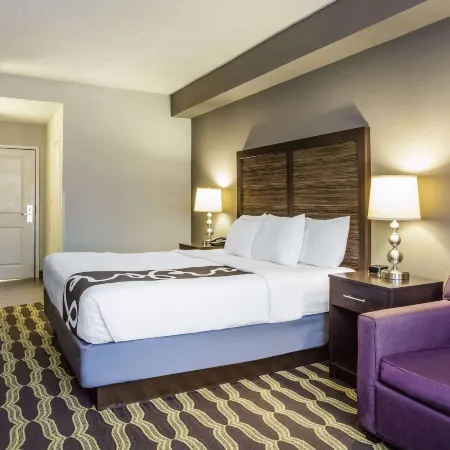 La Quinta Inn & Suites by Wyndham Lynchburg at Liberty Univ.