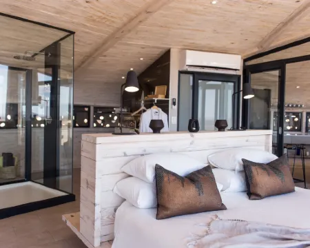 Desert Whisper Hotels in Solitaire