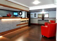 Causeway Bay Hotel Hotels in Sparwood