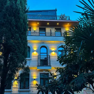 Silver 39 Corner Hotel