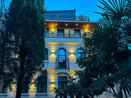 Silver 39 Corner Hotel