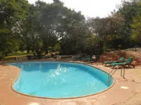 Kilaguni Serena Safari Lodge - piscina