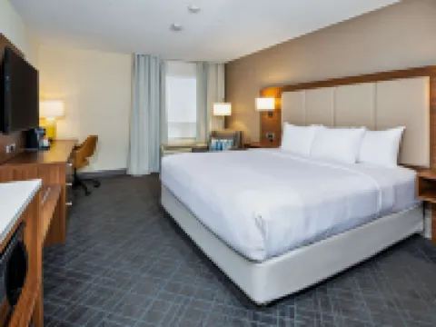 Comfort Inn & Suites Hotels in Oxford County