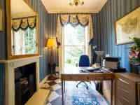 OYO Bailbrook Lodge, Bath Hotel di Colerne