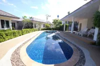 Yokyor Resort - Pools