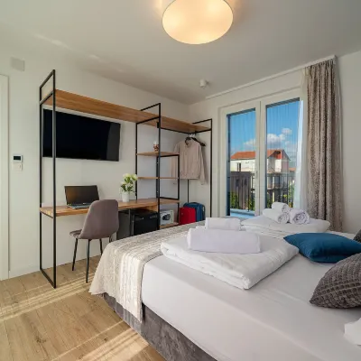 Seven Seas Residence Hotels near Ad basilicas pictas (ostatci)