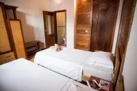 Porcelana Hotel - parking