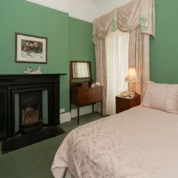 Ivyleigh House