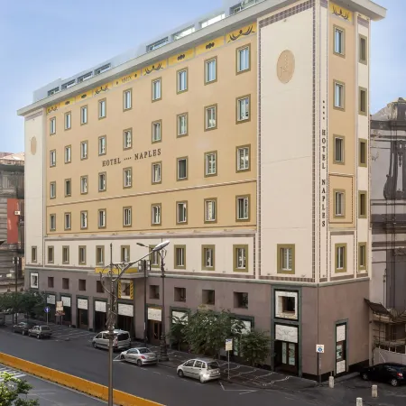 Hotel Naples