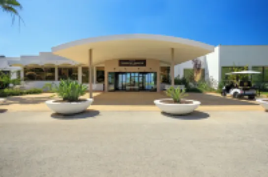 Mangia's Torre Del Barone Resort