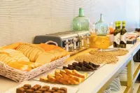 Yit El Postigo - petit déjeuner