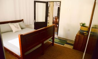 Maggie Garden Hostel