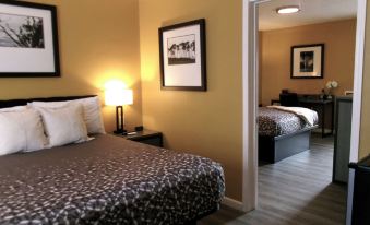 Carmel Wayfarer Inn