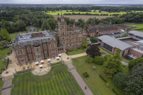 Crewe Hall Hotel & Spa - Cheshire Hotel di Crewe