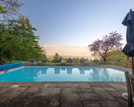 ハンブルトン ホール オークハムのホテル