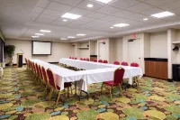 Holiday Inn & Suites Warren Các khách sạn ở Warren
