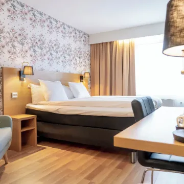 First Hotel Dragonen Отели рядом с Аэропорт Умео