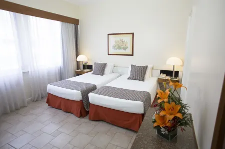 Savoy Othon Lite