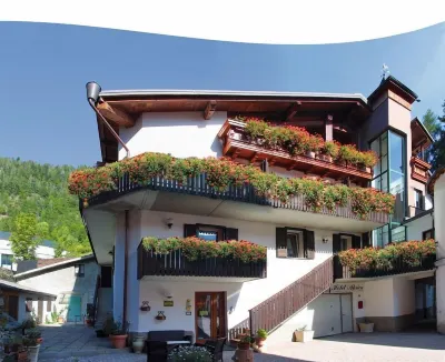 Albergo Aprica Garni Hotels near Chiesa dell'Angelo Custode
