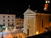 Piazza Duomo Deluxe Hotels in Cecina