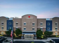 Candlewood Suites MILWAUKEE AIRPORT-OAK CREEK by IHG Hotels in Oak Creek