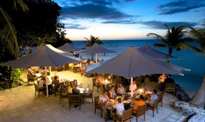 レストラン キャスタウェイ アイランド フィジー ママヌザ アイランズの写真