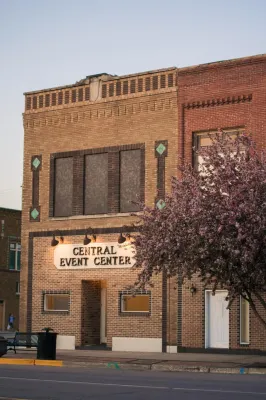 Inn on Central Hotels in Le Mars