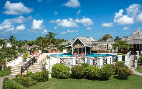 Coyaba Beach Resort Hotel di The Lime