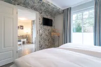 Hotel Tweed Hotels in Tating