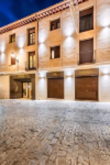 Grecorooms Hoteles cerca de Iglesia de Santo Tomé